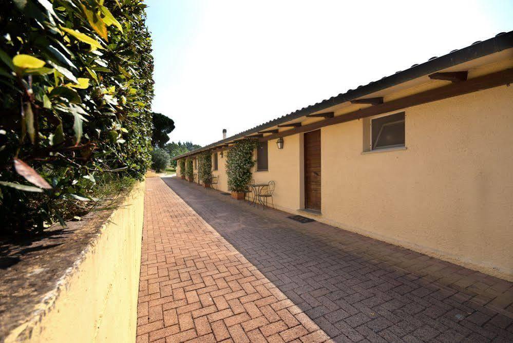Poste Del Chiugi Villa Petrignano Del Lago Екстериор снимка